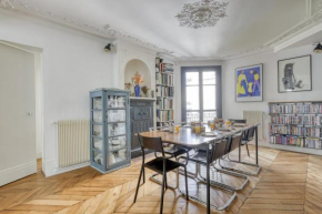 Breathtaking Flat With Balcony In St Germain Area